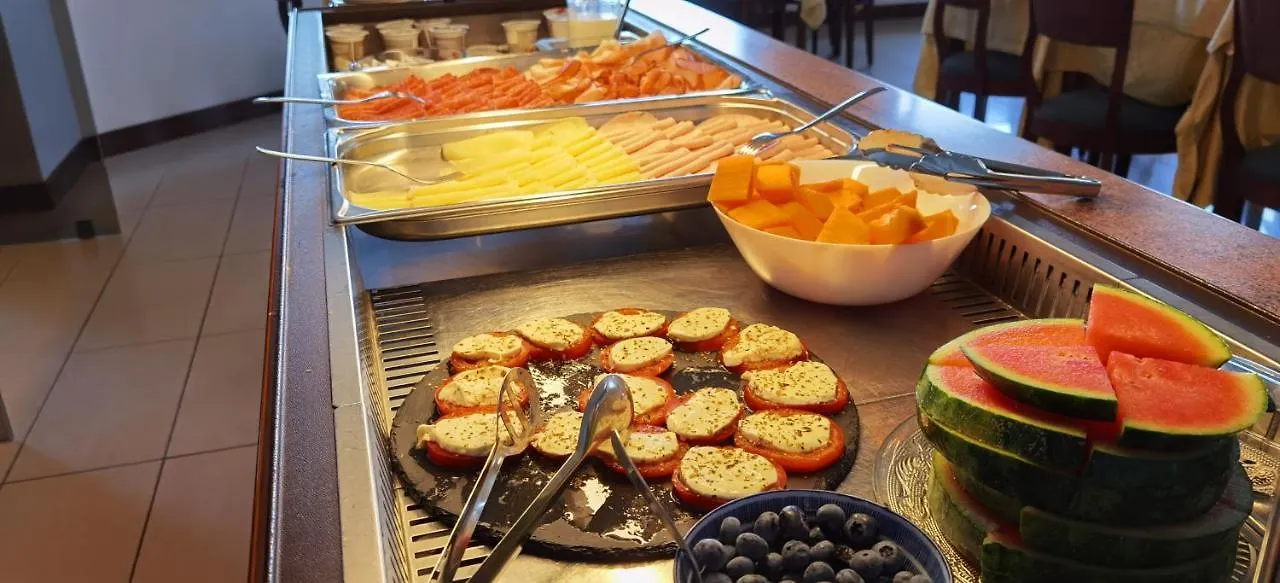 ברנצונה סול גארדה Hotel S.Maria איטליה