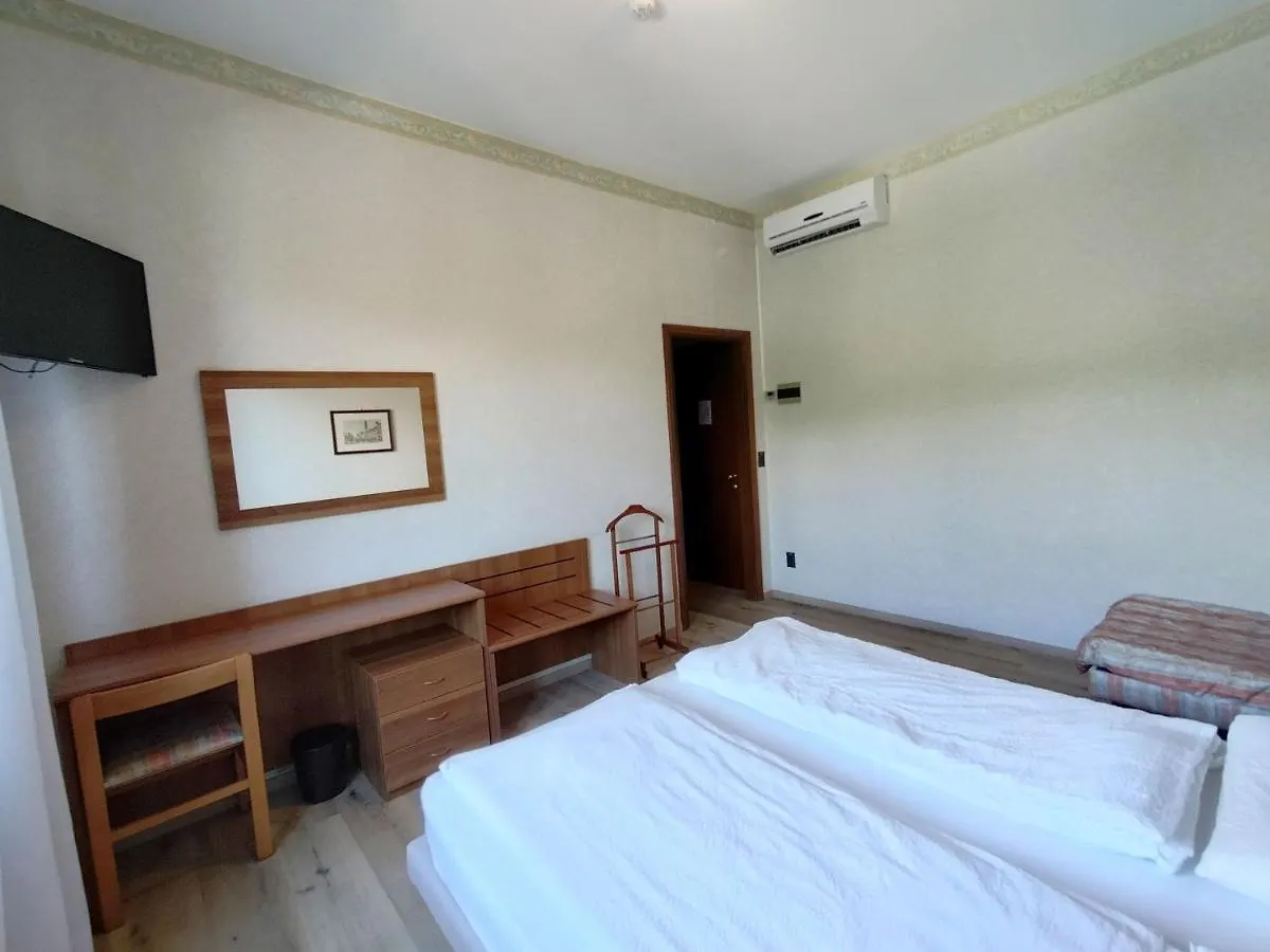 Hotel S.Maria Brenzone sul Garda Itálie