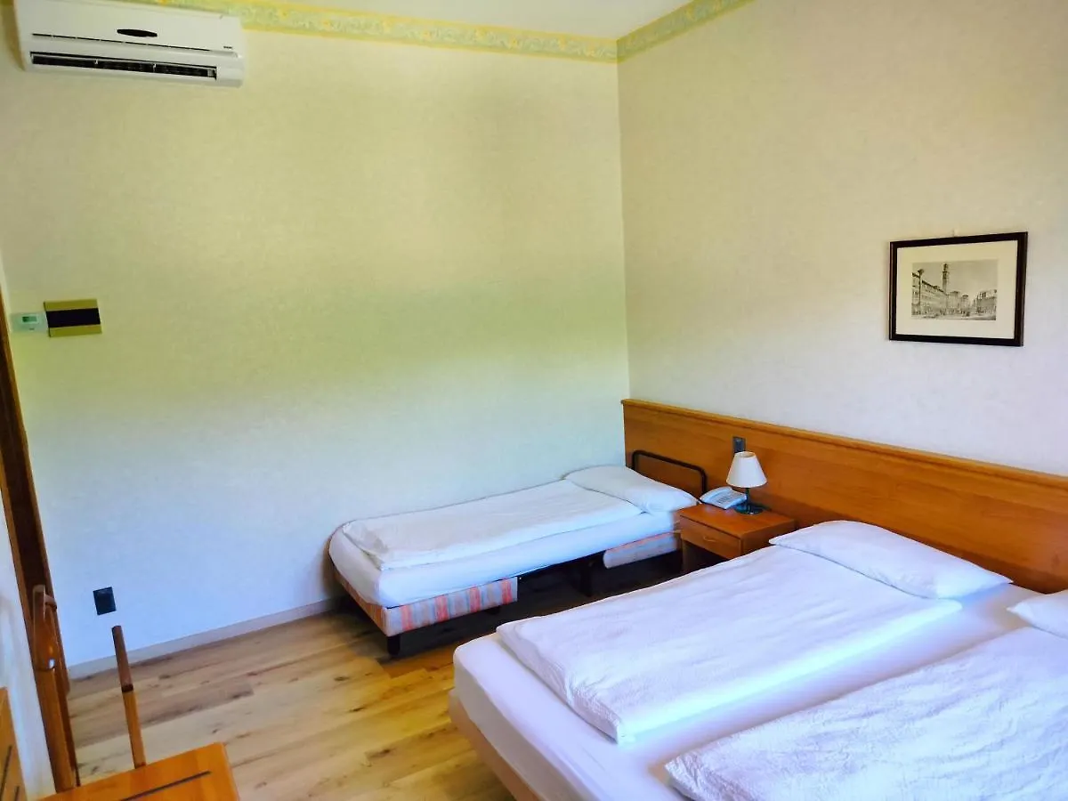 ברנצונה סול גארדה Hotel S.Maria איטליה